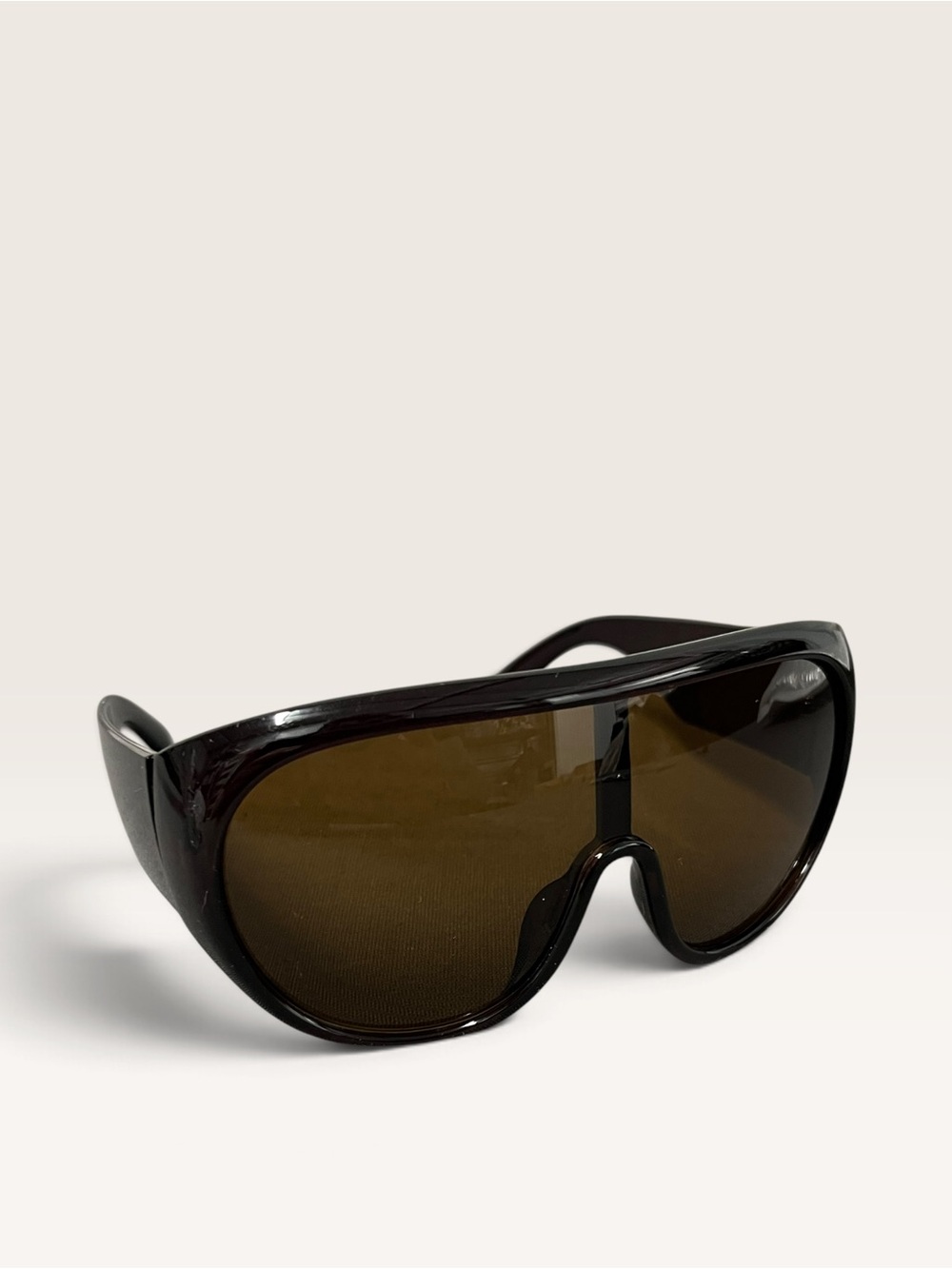 Women's Oversized Shield Sunglasses - Black Frame with Brown Lenses